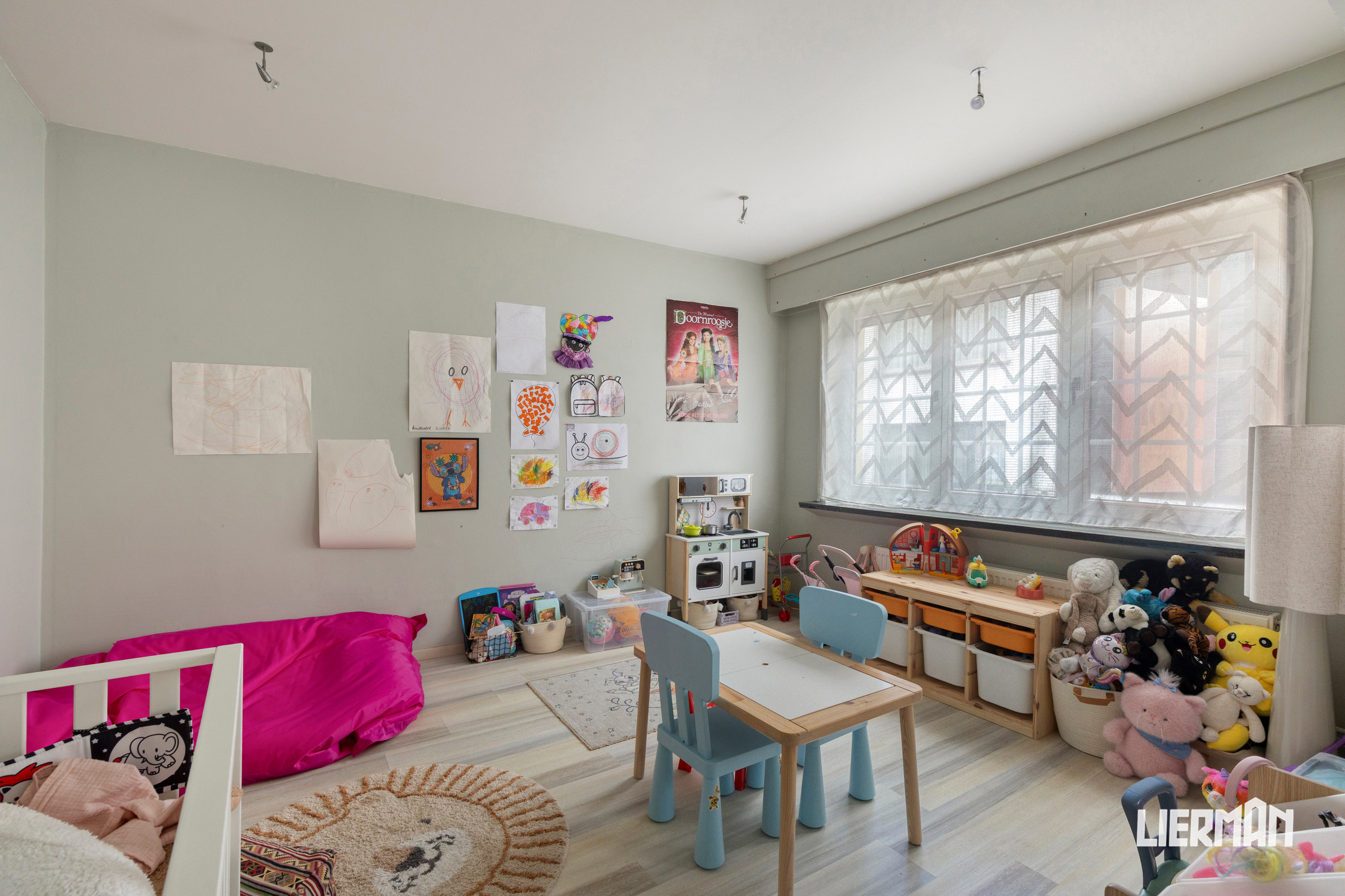 Grote polyvalente woning met garage en tuin in het centrum - foto 4