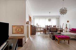  This apartment is located in Edegem at Ernest Jouretlaan 21 , a quiet and sought after residential area with easy access to the center,...