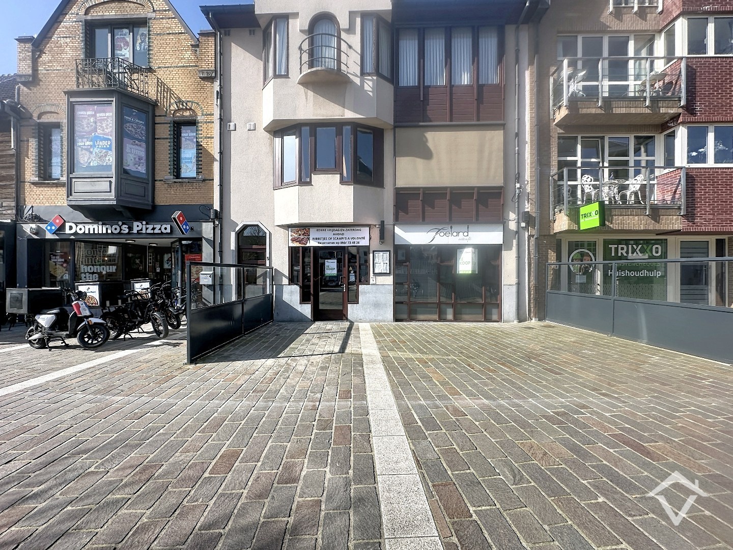 Centraal gelegen handelszaak, met tal van mogelijkheden, op de Markt van Torhout - foto 5