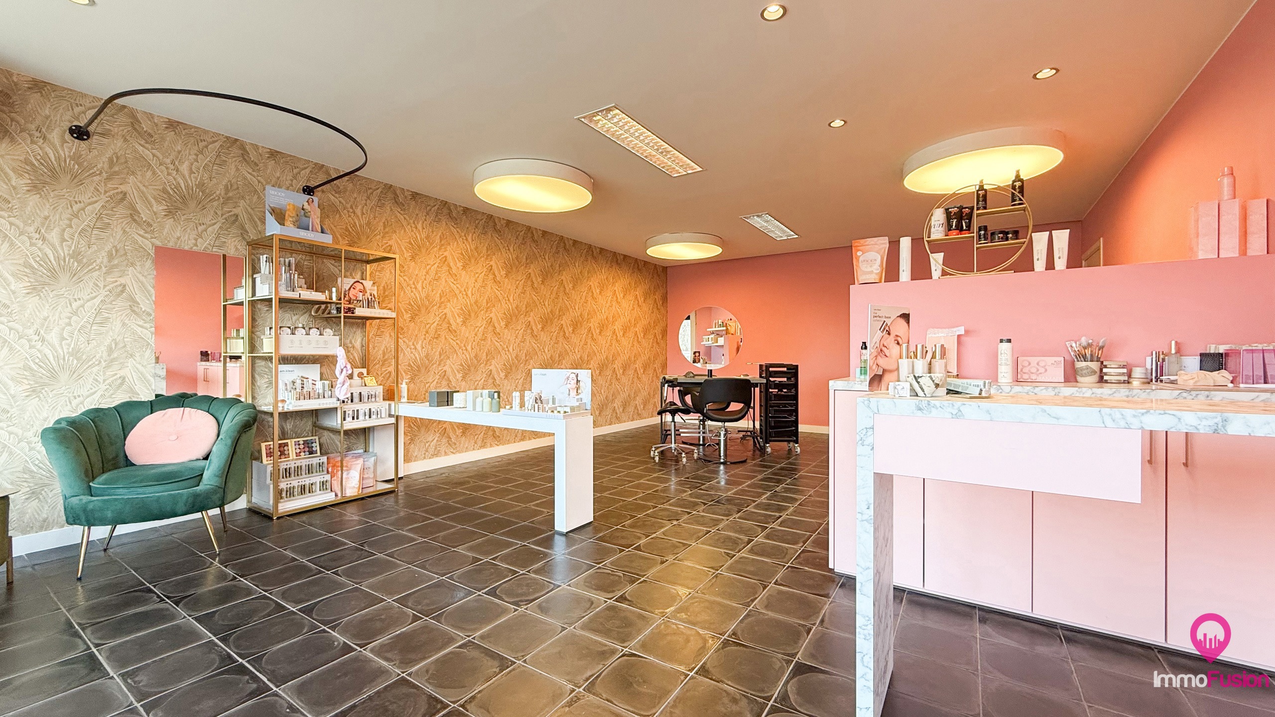 Instapklaar handelspand met etalage, kantoorruimte + parking - foto 1