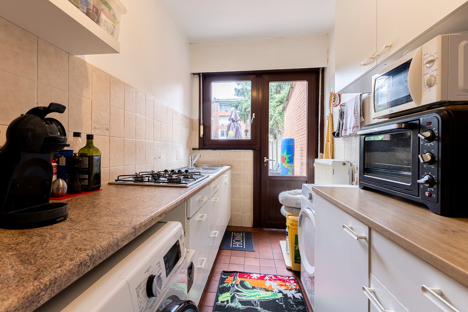 Gezellig appartement (1slpk) met extra kamer en heerlijke tuin! - foto 5