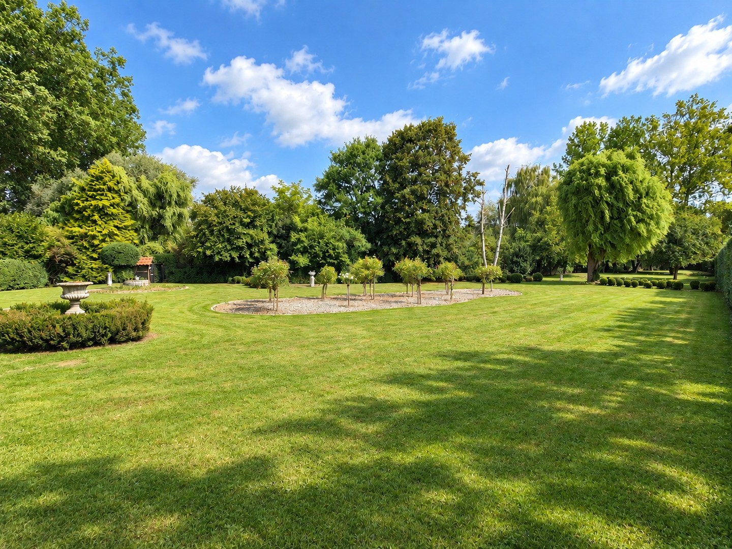 Exclusief landhuis op 2.917 m² met dubbele garage, prachtig zicht over de velden en optimale privacy. - foto 5