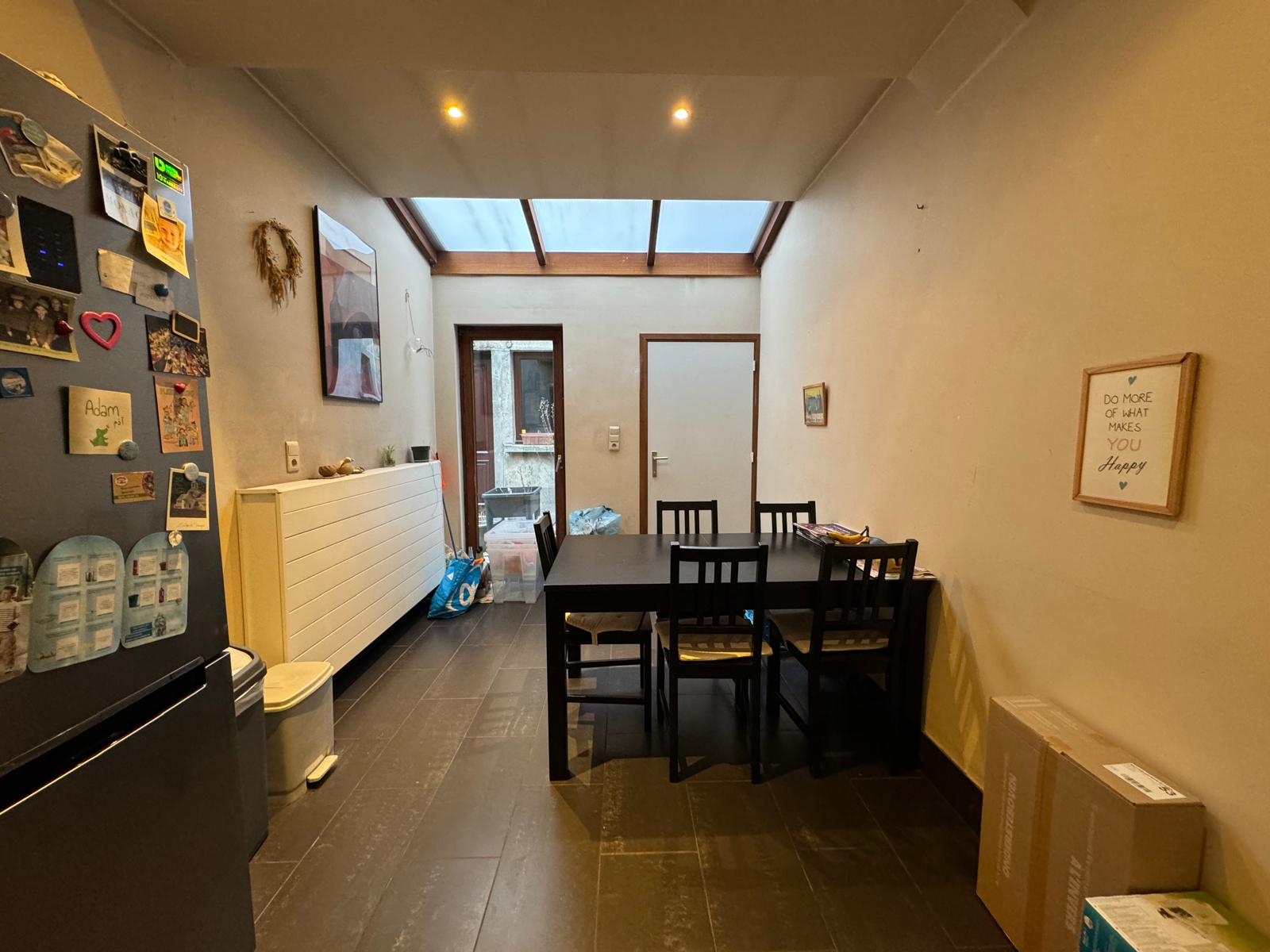 Maison à louer à Anvers avec 3 chambres - photo 3