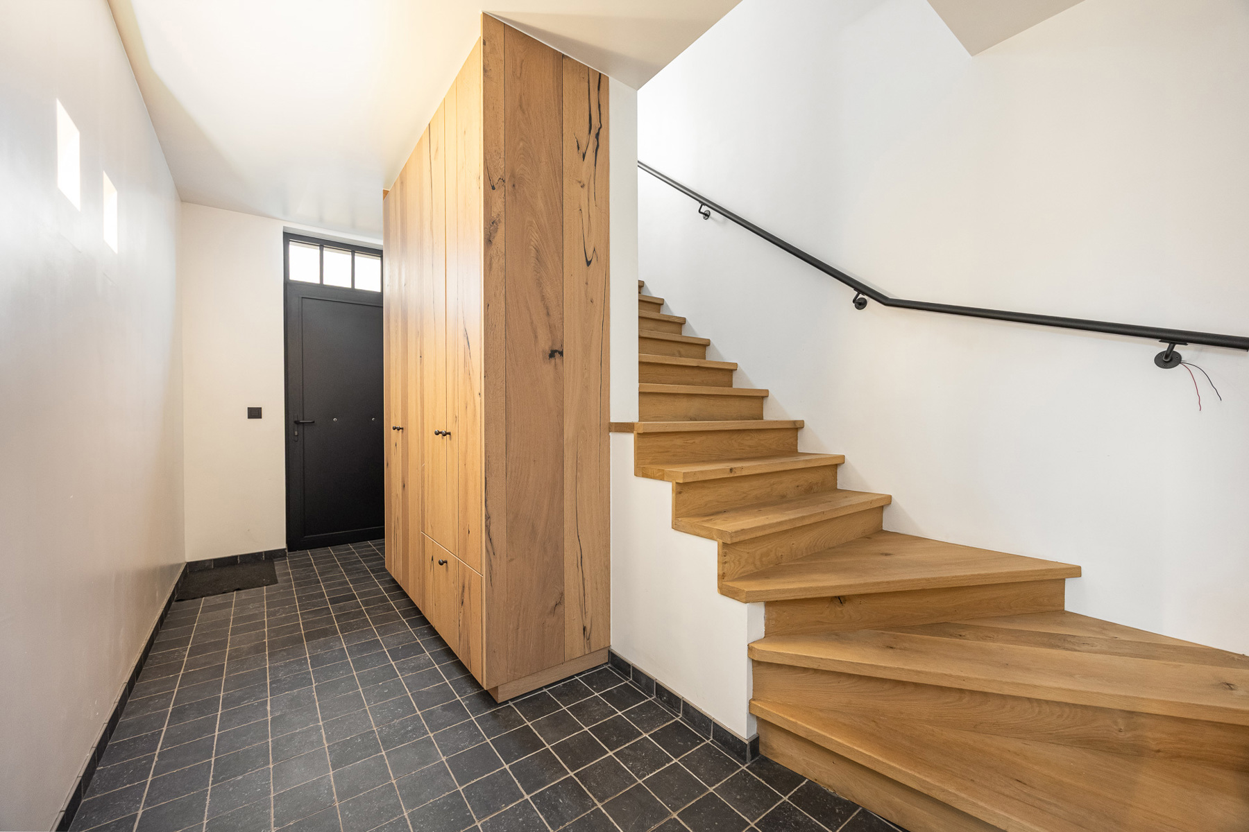 Kwaliteitsvolle energiezuinige woning met 5 slaapkamers in Merksplas. - foto 2