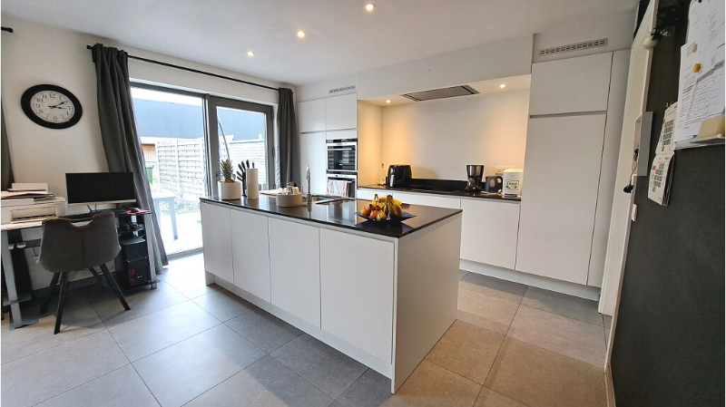 Prachtige en recente 3-slaapkamerwoning met grote TUIN en GARAGE te huur in Elverdinge - foto 5