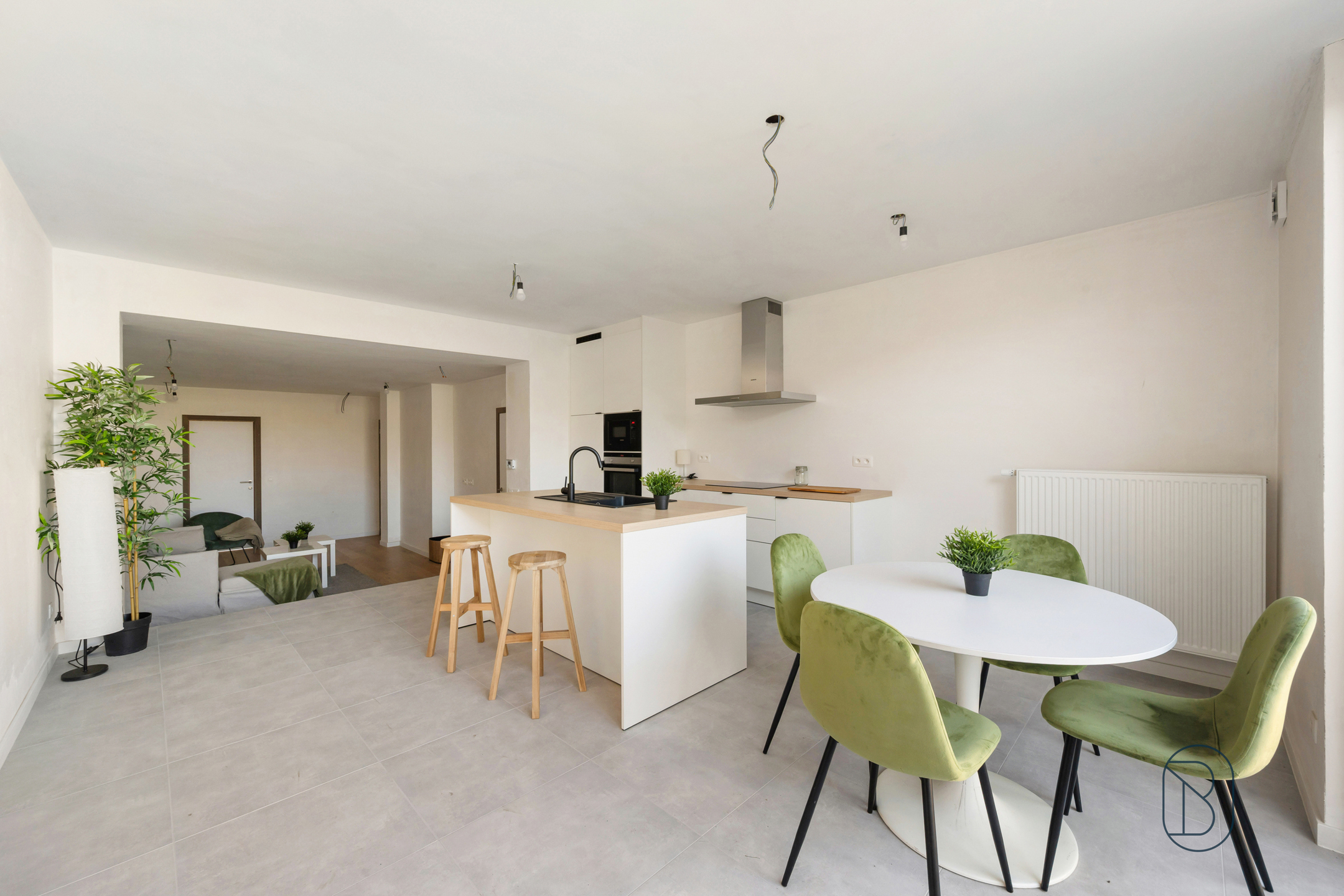 Kwalitatief gerenoveerde woning met 3 SLK en leuke tuin! - foto 5