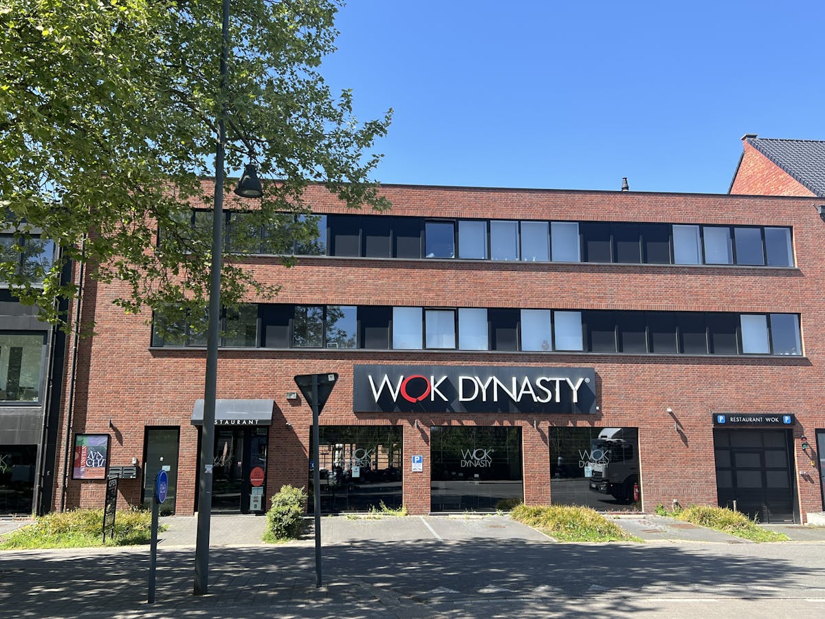 Handelspand op toplocatie met voldoende parking. - foto 3