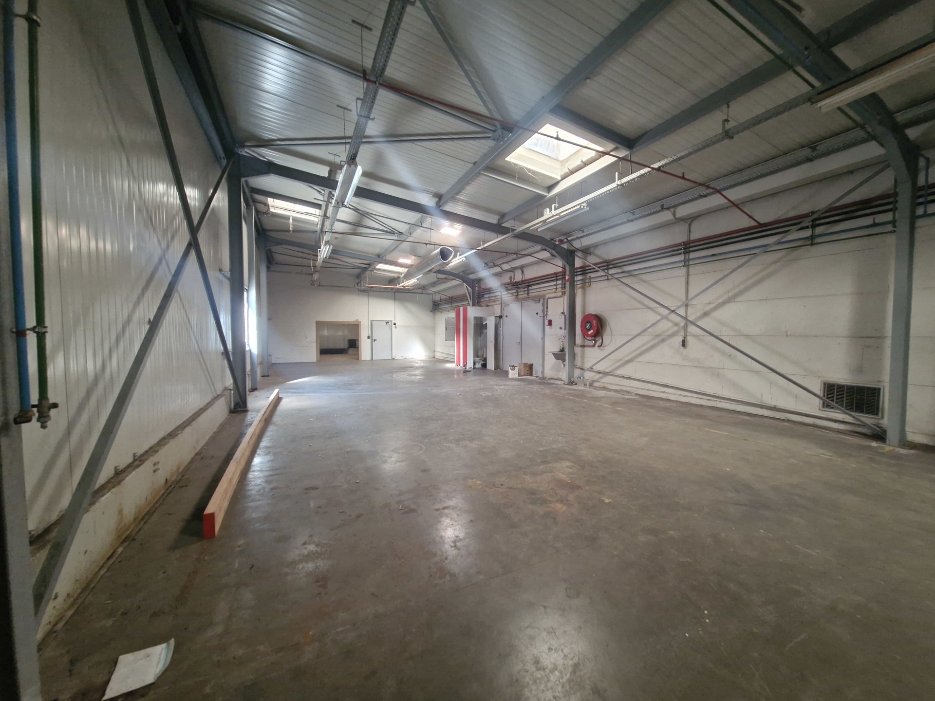 Gebied Sud de Nivelles - 300 m² opslagruimte - foto 1