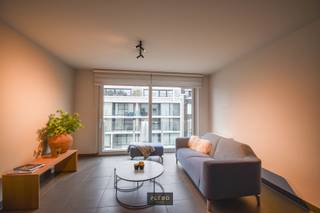 In een recente en verzorgde residentie, op wandelafstand van zowel de Zeedijk als het centrum van Wenduine, vinden we dit aangenaam en...