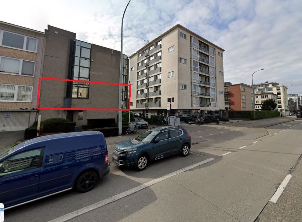 Te renoveren kantoor (ca. 162m²) op eerste V van het kantoorgebouw - foto 3