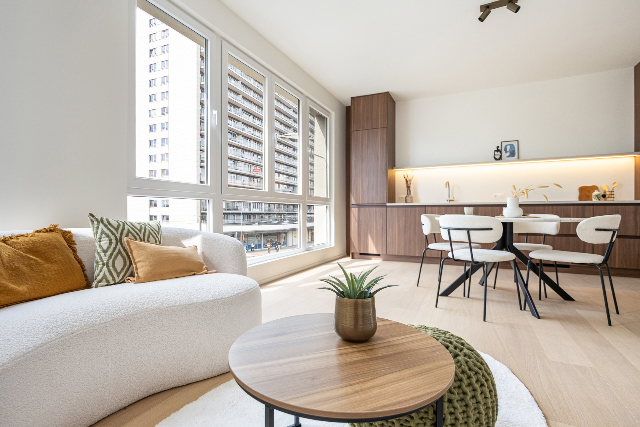 Gerenoveerd appartement met 2 slaapkamers op toplocatie - foto 5