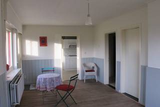 Op zoek naar een woning met rust, ruimte en een prachtig uitzicht? Dan is deze charmante woning aan de Kroonstraat 3 in Nijlen precies wat u...
