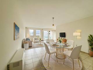 INSTAPKLAAR 2 slaapkamer appartement gelegen op een RUSTIGE DOCH CENTRALE LIGGING nabij het CENTRUM van Oudenaarde. Naast zijn GUNSTIGE LIGGING...