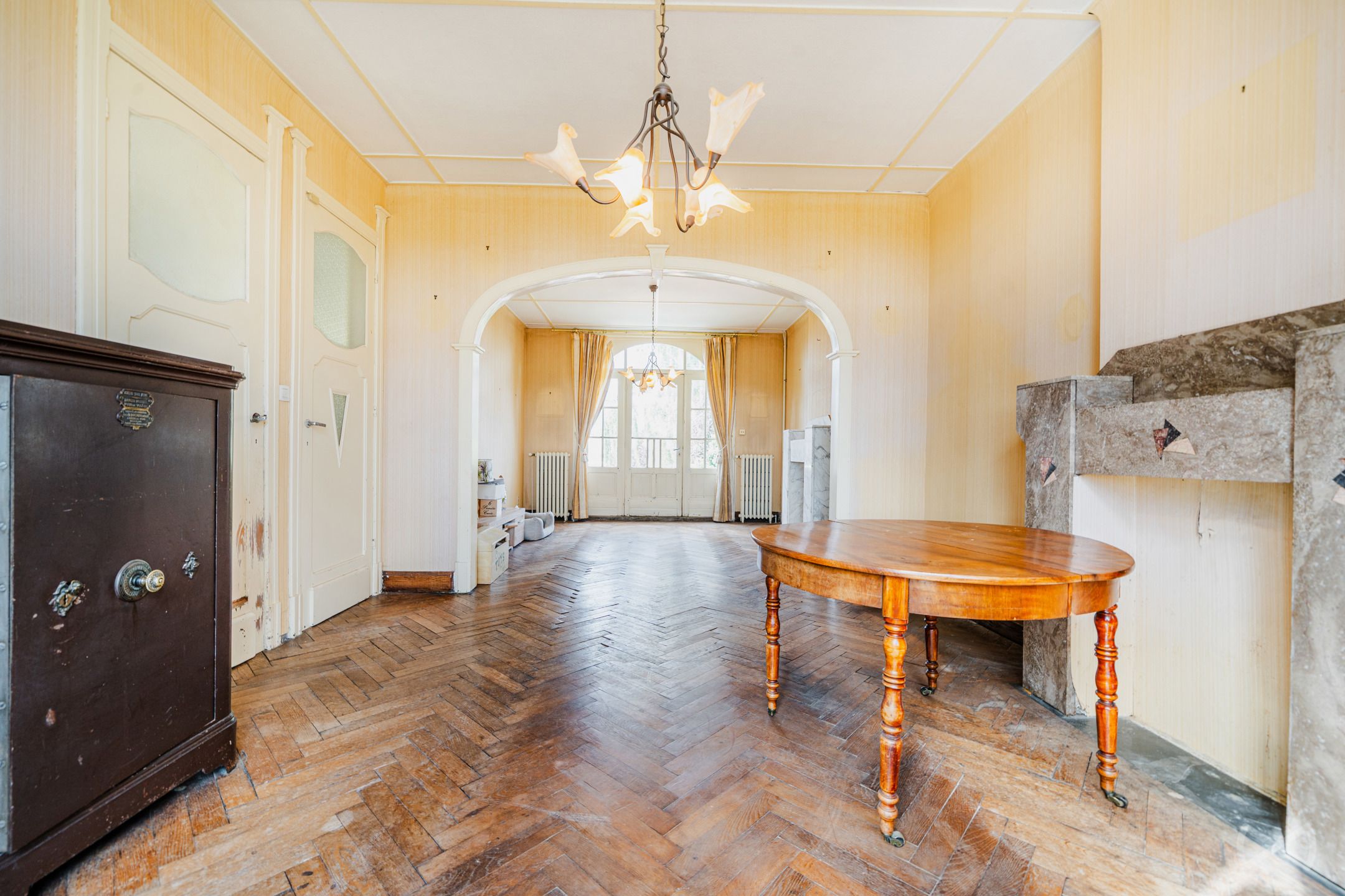 Herenhuis met garage, tuin en vrij beroep. - foto 5