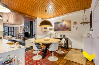 Deze vrijstaande woning gelegen in het centrum van Dessel omvat volgende troeven wat het zeker de moeite waard maakt om deze woning te...