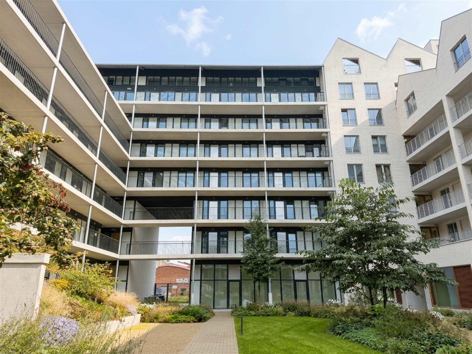 Noord ∣ Stijlvol nieuwbouwappartement met 2 slaapkamers + P - foto 1