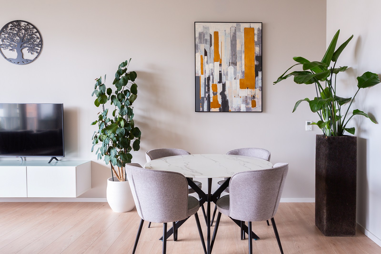 Wonen aan een verscholen plein, midden in de stad - foto 4