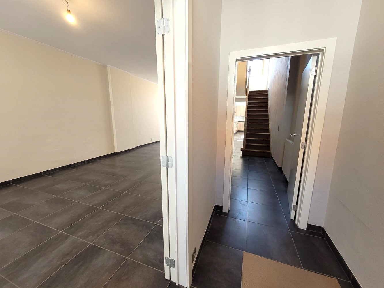 Gerenoveerde trapgevelwoning vlakbij het Minnewaterpark - foto 5