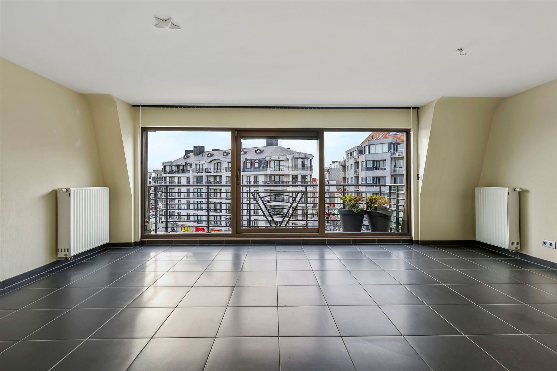 CENTRALE LIGGING / ZONNIG - foto 2