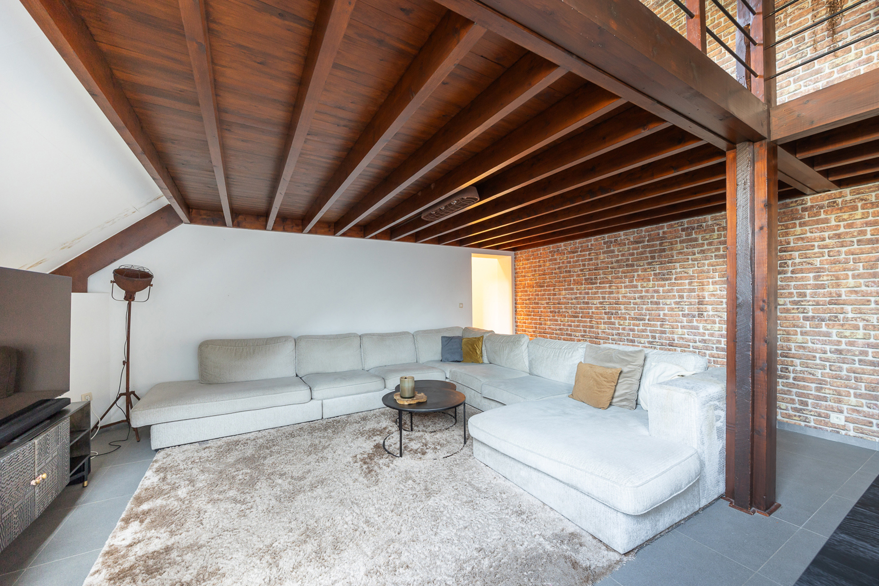 Gerenoveerde villa op prachtig perceel van 1.013 m² - foto 5