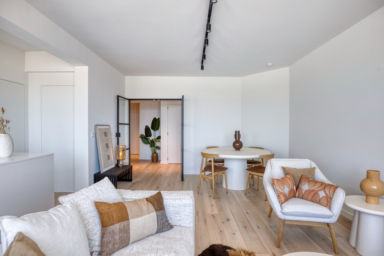 BLANKENBERGE: PRACHTIG GERENOVEERD APP. MET 3 SLPKS OP DE ZEEDIJK - foto 5