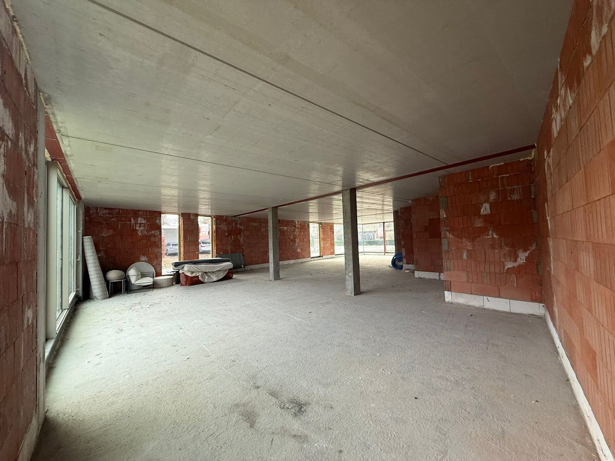 Casco single-storey commercial property for sale in the center of Wielsbeke - photo 4