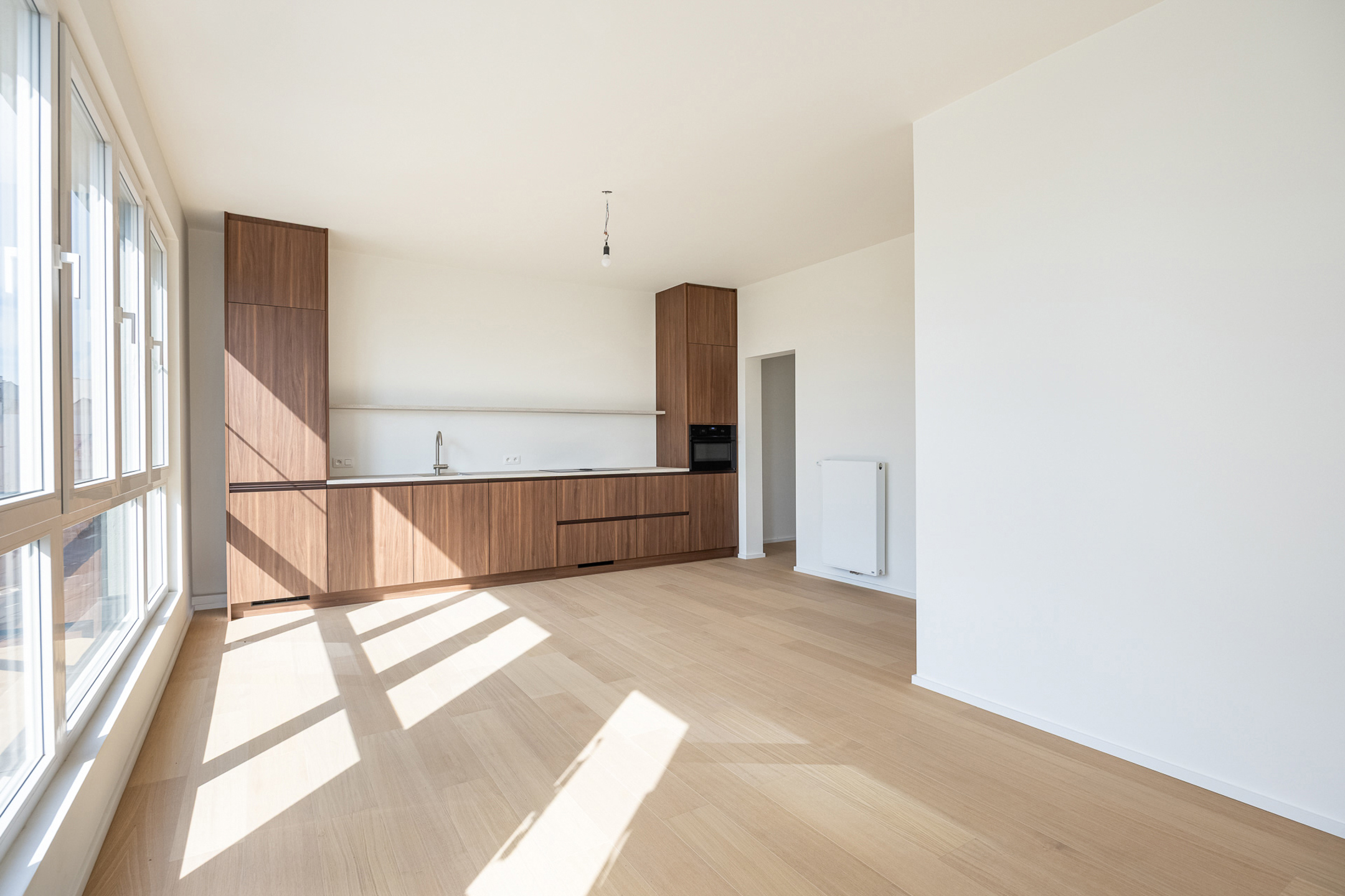 Gerenoveerd appartement met 2 slaapkamers op toplocatie - foto 4
