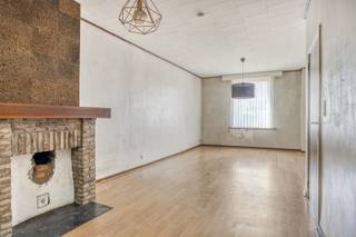 Te renoveren gezinswoning met 4 slaapkamers in WemmelOp zoek naar een woning met potentieel in een residentiële en rustige omgeving? Deze...