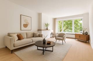 In een rustige, doodlopende straat midden in het bruisende hart van Antwerpen bevindt zich dit recent gerenoveerde appartement (2025). Hier geniet...