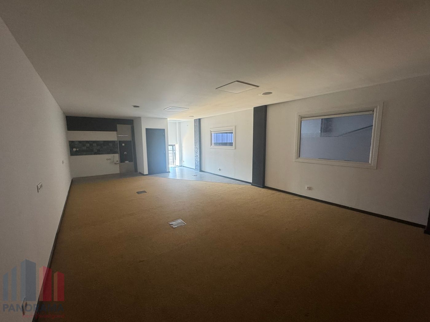 UITSTEKEND GELEGEN KMO-UNIT VAN 192 m² MET MAGAZIJN EN KANTOORRUIMTE - photo 4