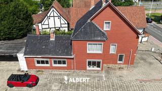 Op zoek naar een woning met loods op een super locatie?Dit te renoveren huis (ook mogelijk als kangoeroewoning) heeft een loods van 357m².Gelegen aan...