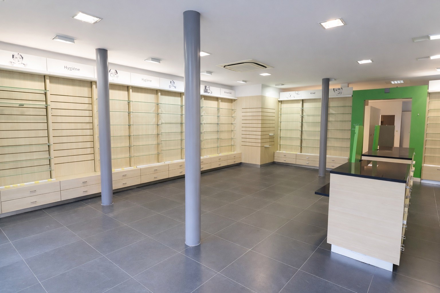 Commercial à louer à Roulers - photo 4