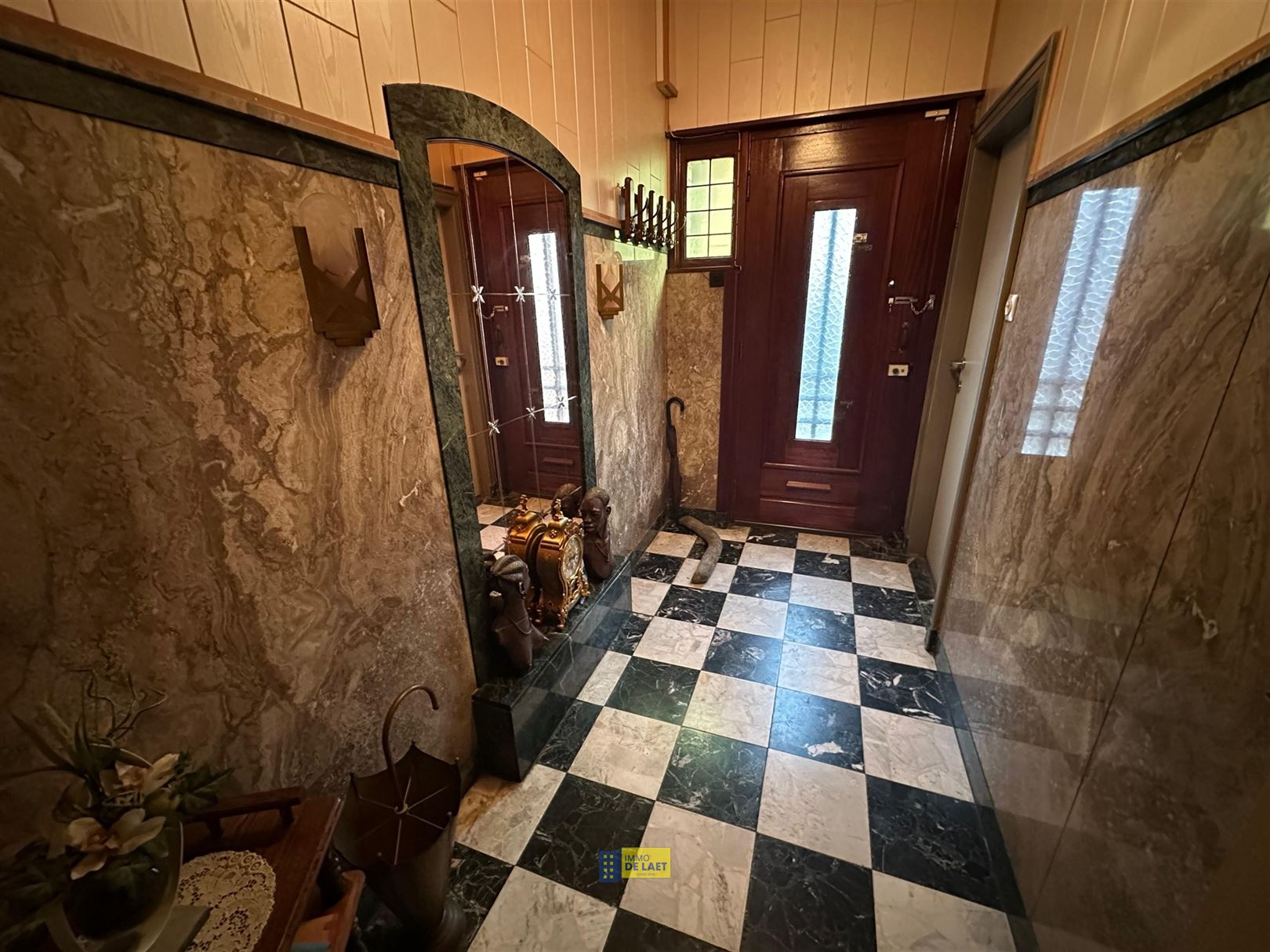 Ruime te renoveren woning met 4/5 slp's, zonnige tuin, garage en achteruitweg - foto 3