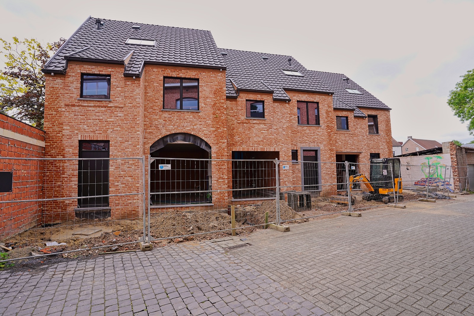 Nieuwbouwwoningen met zuidoriëntatie in het centrum van Bornem !!! - photo 2