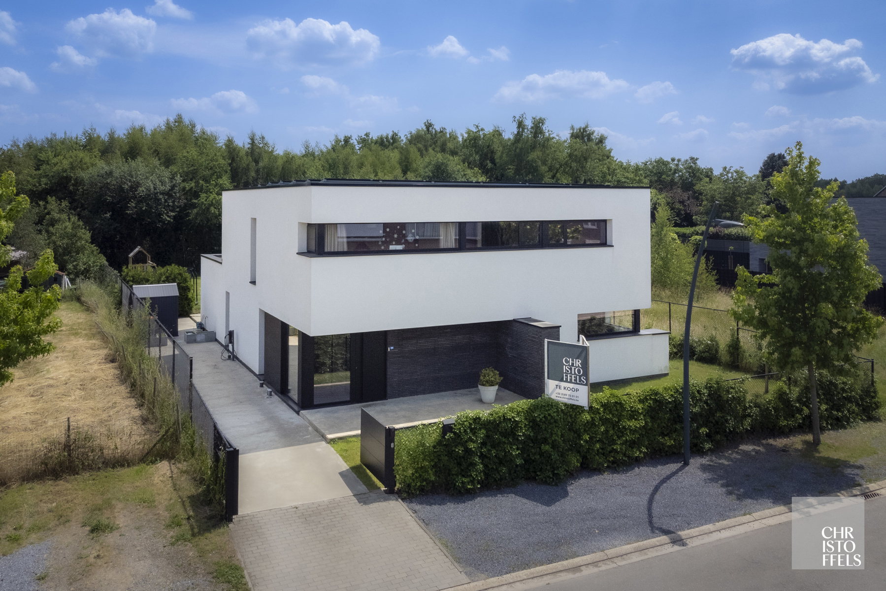 Residentieel gelegen eigentijdse en energiezuinige villa. - foto 1