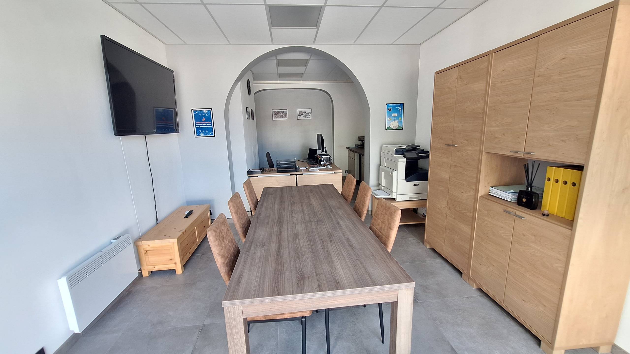 Compacte instapklare commerciële ruimte in centrum Poperinge! - foto 2