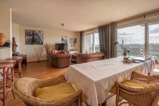 Res. Eye of the wind: Mooi appartement gelegen in een standingvolle residentie op de Rederskaai in Zeebrugge. Indeling: Inkomhal met...