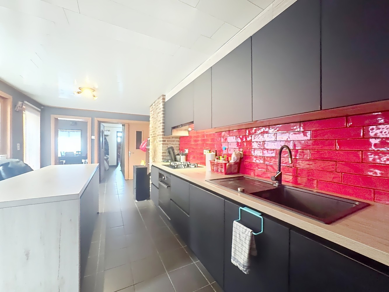 Karaktervolle gezinswoning (270 m²) met 4 slaapkamers, commerciële ruimte en grote tuin te Wetteren - foto 4