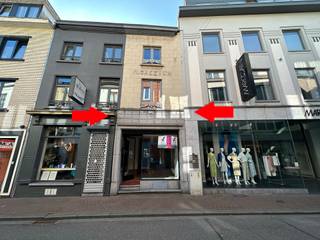 Handelspand te huur in centrum Hasselt – commerciële topligging vlak bij de Kapelstraat. Gelegen in een stijlvolle winkelomgeving met veel passage...