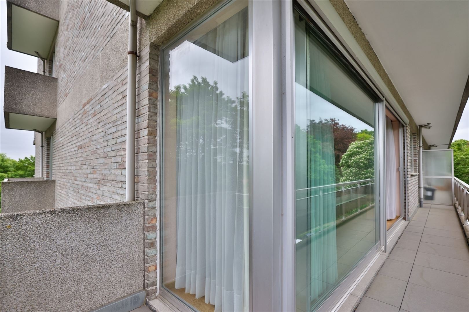 Ruim en licht 3-slpk app met garage en parktuin! - foto 5