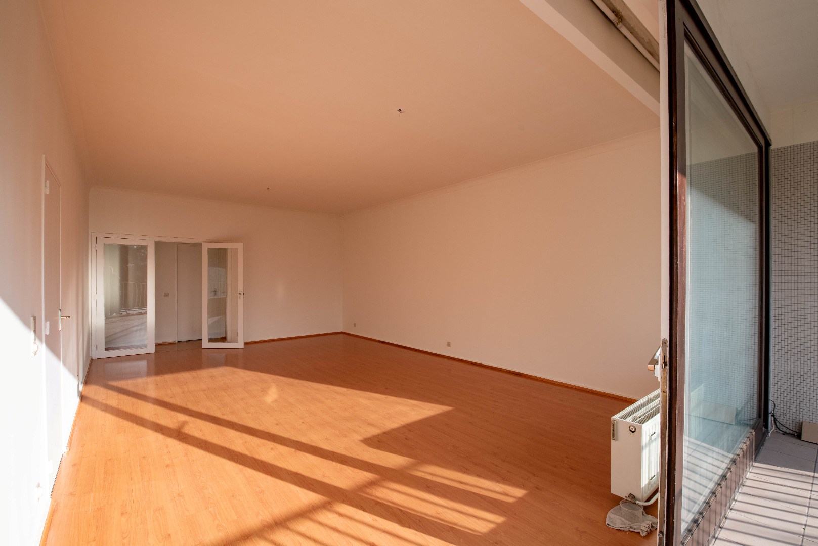 Instapklaar appartement op de 1ste verdieping met terras - foto 3