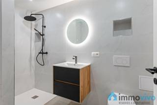 Algemeen:Op een centrale locatie aan de Ter Heydelaan in Deurne vinden we dit volledig gerenoveerd appartement met 1 slaapkamer terug in een goed...