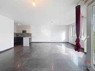 EVERE, near the Brussels Cemetery, a stone's throw from NATO, close to public transport, shops and major roads, pleasant UNFURNISHED...