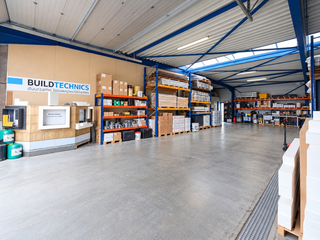 Commercial à louer à Saint-Trond - photo 4