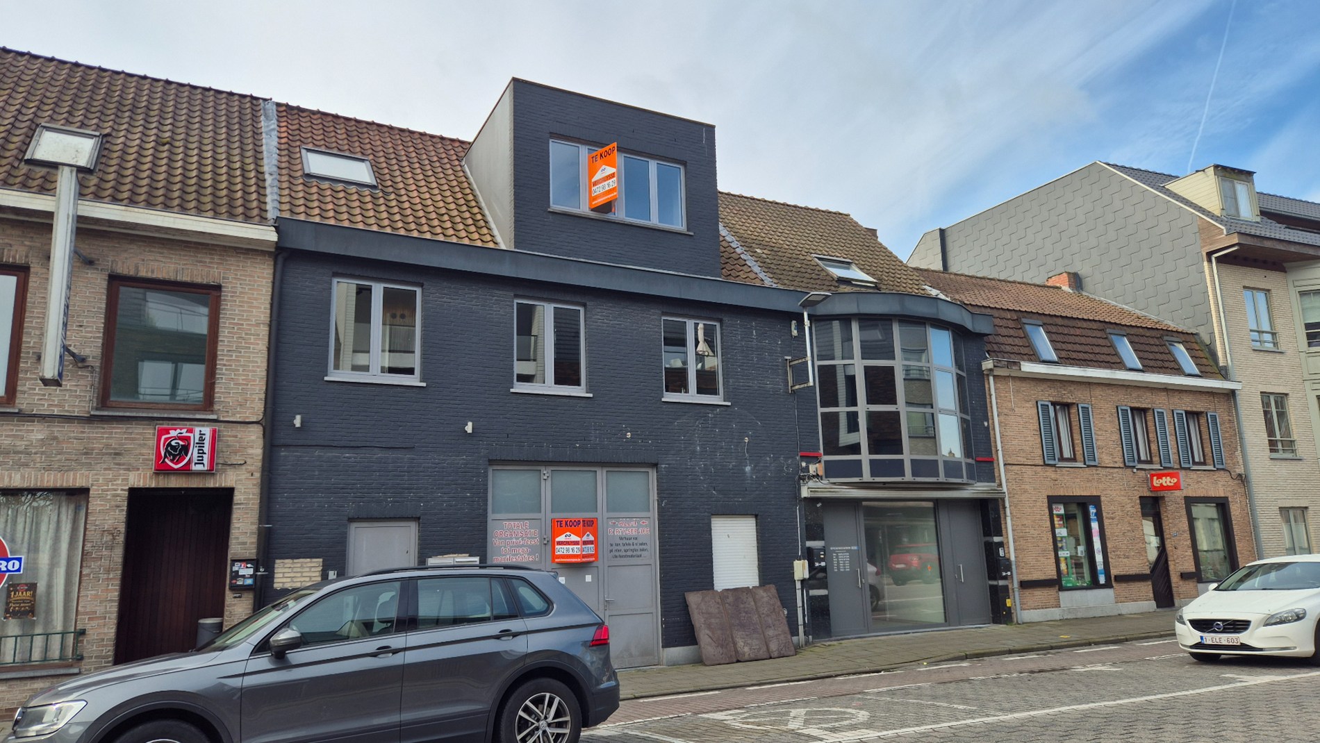 House for sale in Waarschoot - photo 1