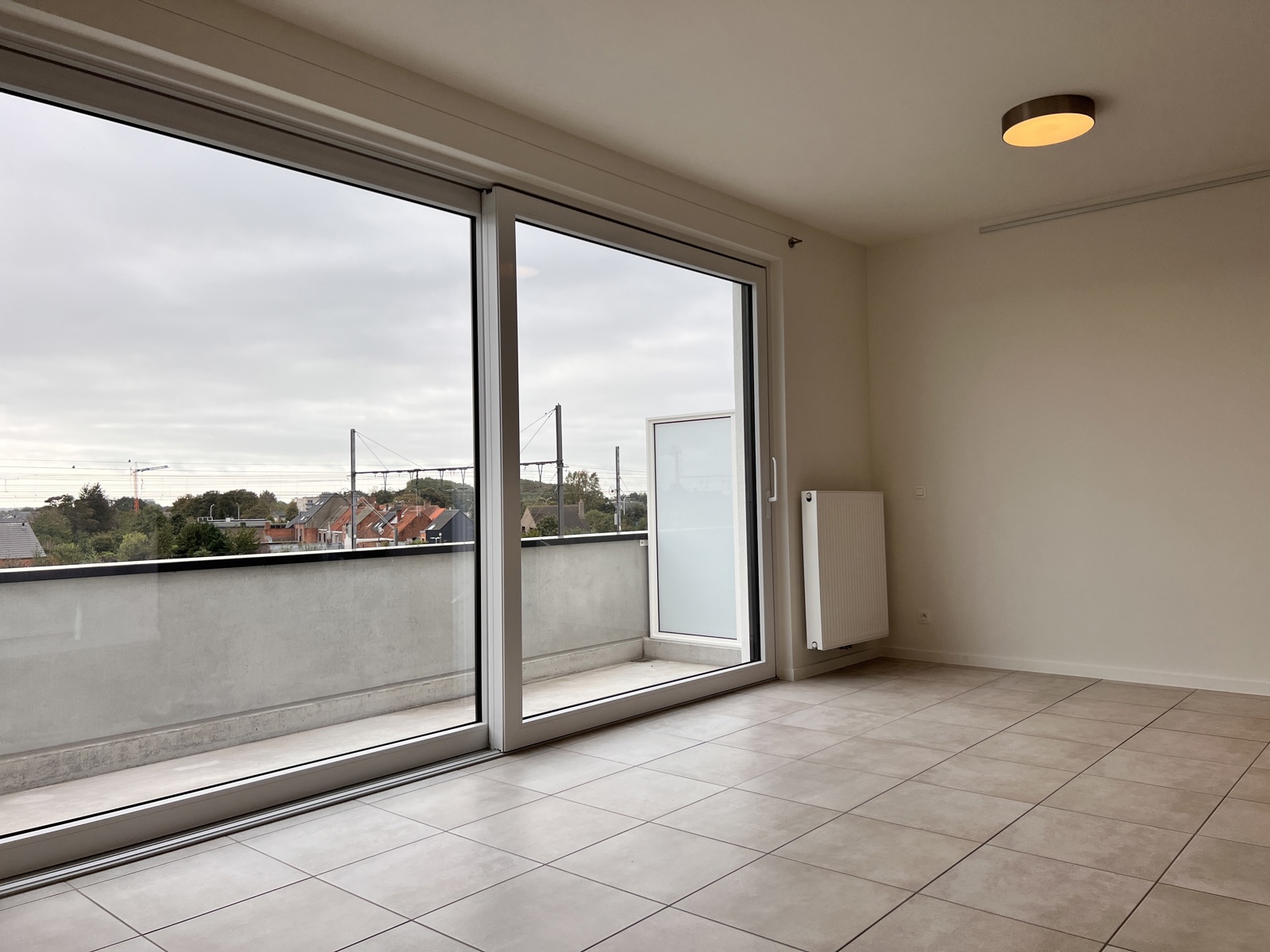 Splinternieuw 1 slaapkamer appartement nabij het station - foto 2