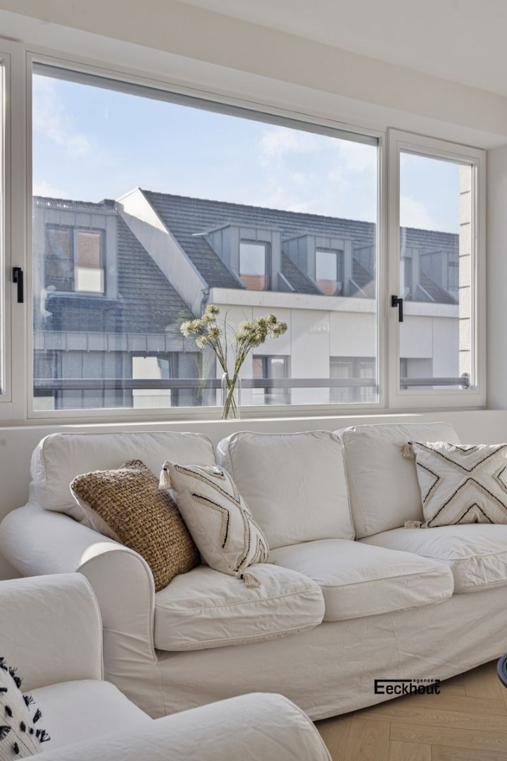 Luxueus en lichtrijk appartement in het centrum van Oostende! - foto 2