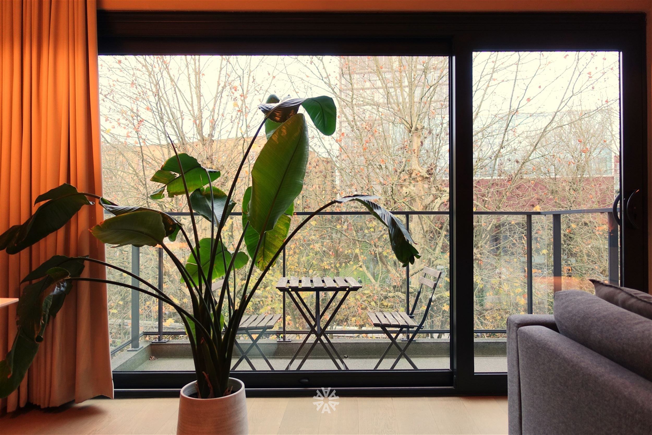 Centraal gelegen appartement met parkeerplaats te huur in Gent - foto 3