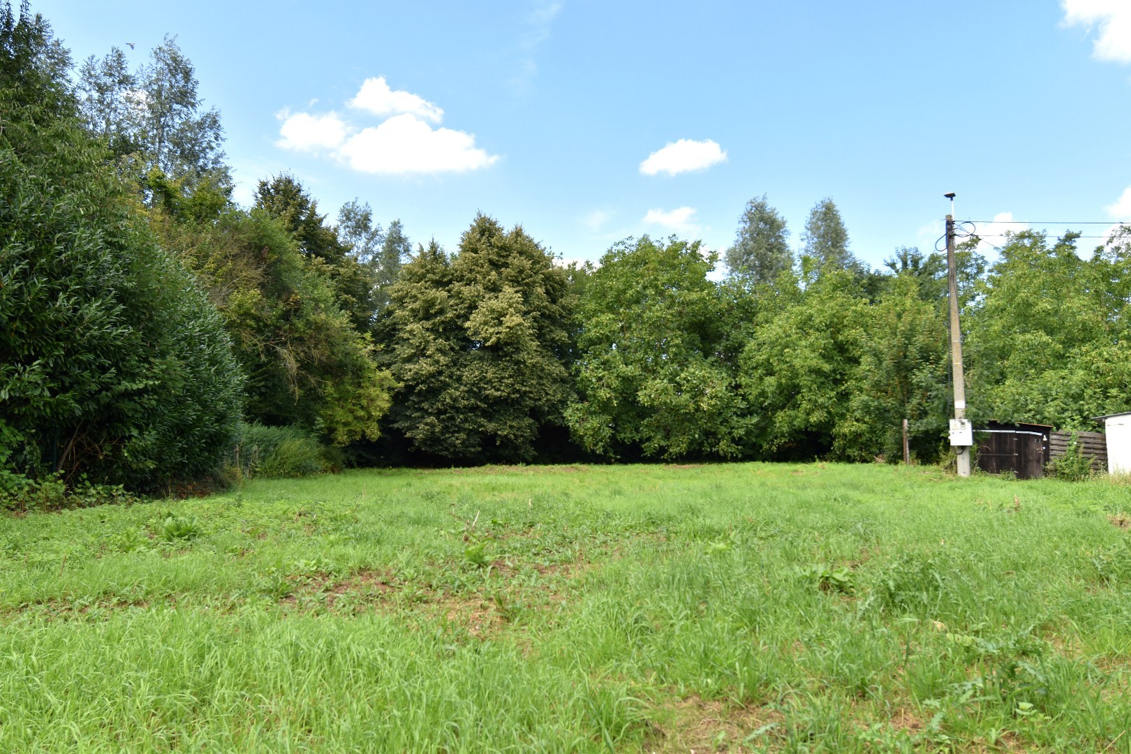 Ruim perceel grond van 2.325m² in groene omgeving - foto 2