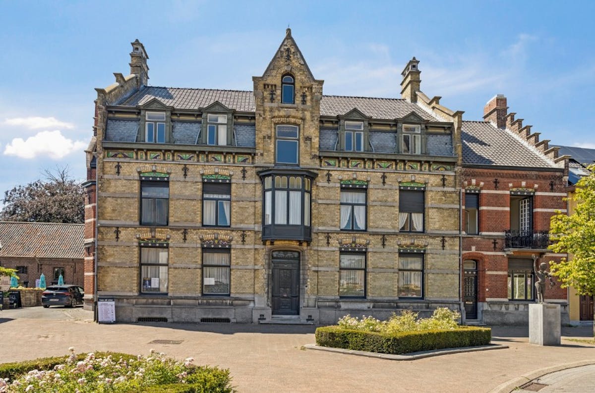 Bâtiment historique de caractère dans le centre d'Ardooie - photo 1